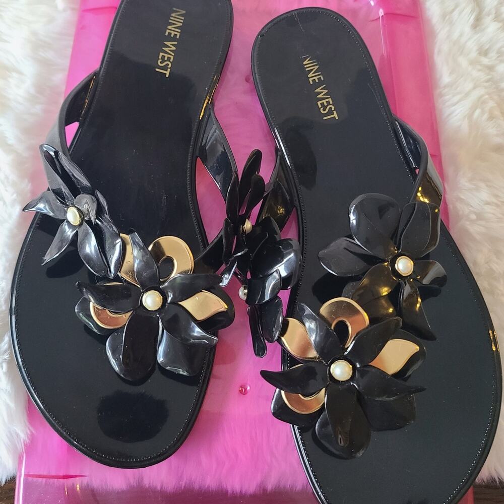 Nine West Black Floral Jelly Flip Flops, Size 9